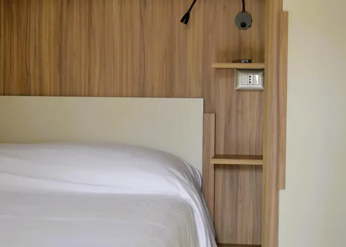 Apartament Aurora Tor Vergata,free Gated Private Parking Rzym