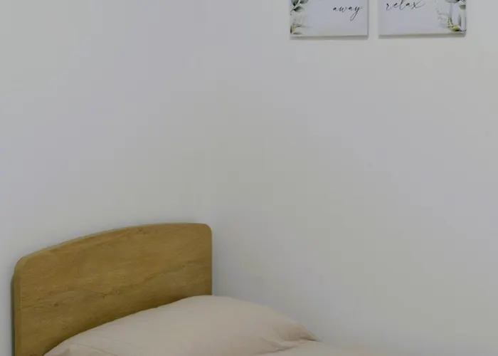Apartament Aurora Tor Vergata,free Gated Private Parking *