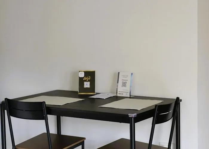 Apartament Aurora Tor Vergata,free Gated Private Parking