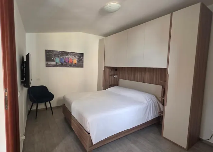 Aurora Tor Vergata,free Gated Private Parking * Rzym