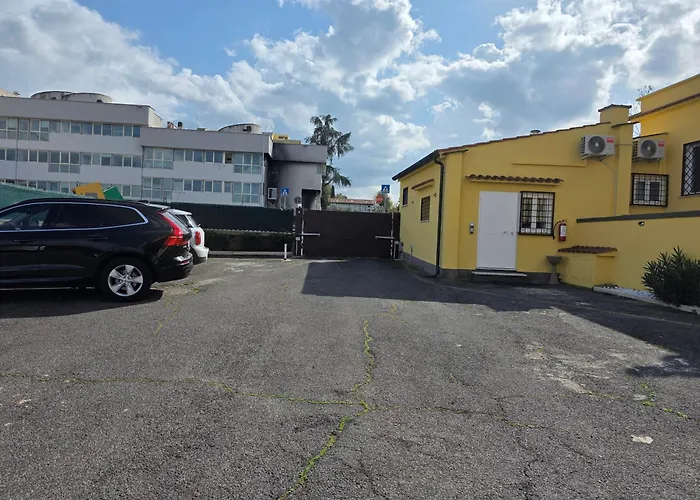 Apartament Aurora Tor Vergata,free Gated Private Parking Rzym